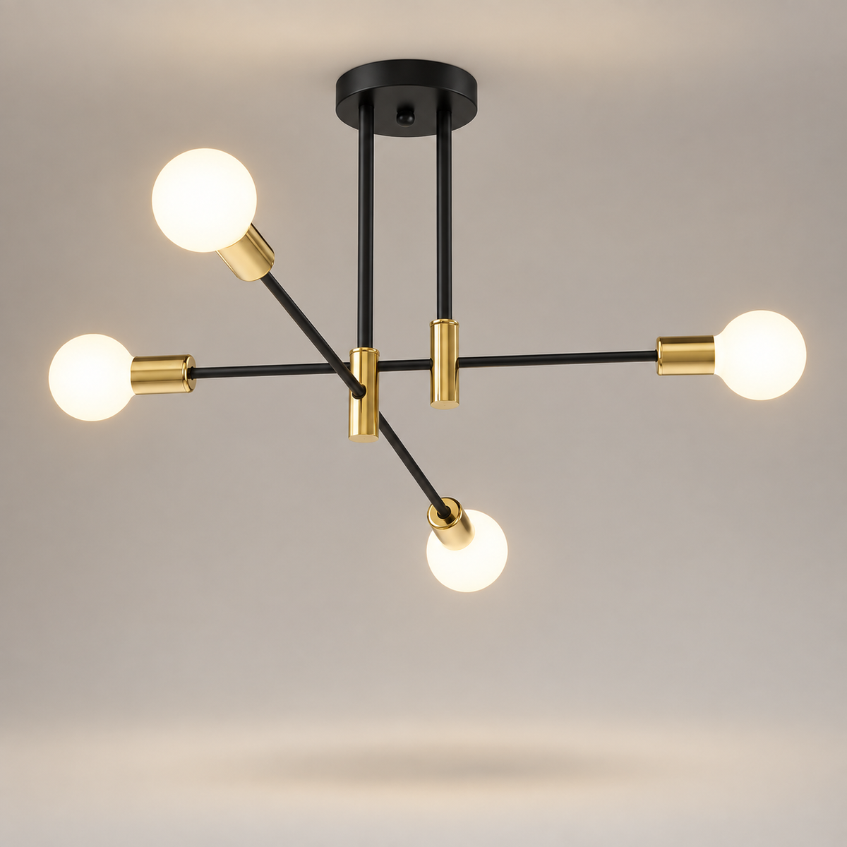 Lustre Industriel 4 branches — photo produit fond gris